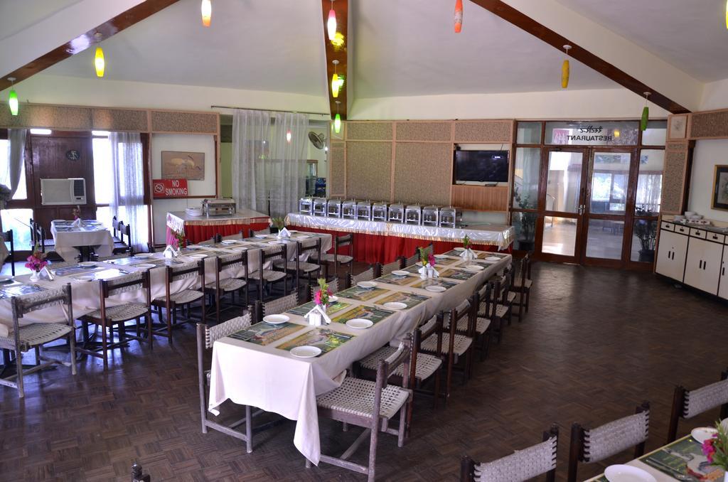 Hotel Bharatpur Ashok ภายนอก รูปภาพ